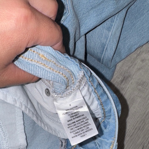 Light Blue Wide-Leg Women's Jeans - Picture 8 of 11